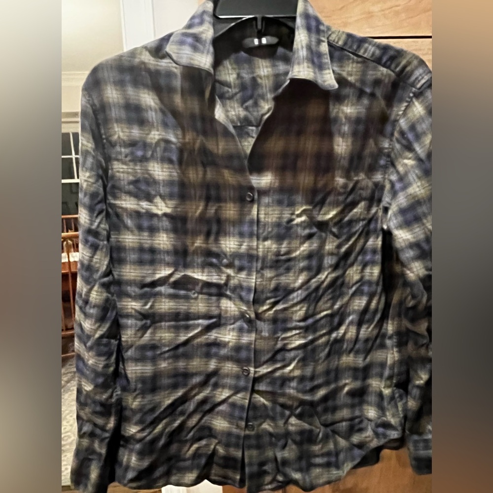 Uniqlo Blue and Gray Plaid Women's Button Down Shirt
